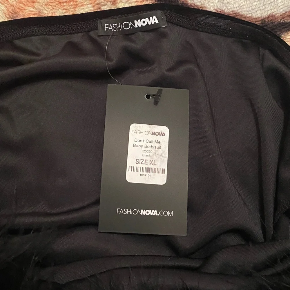Fashion nova strapless thong bodysuit new! - Picture 3 of 3